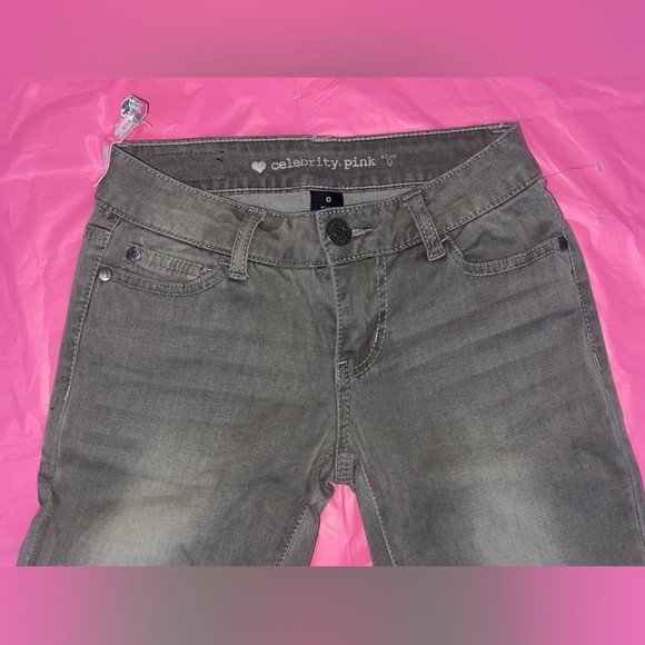 Celebrity Pink women Charcoal Skinny Jeans
NWT Size 0 Juniors - Picture 2 of 15